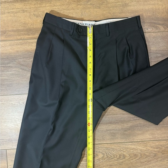 Gianfranco Ferre Black Men’s Suit - 40R, 32 waist - Picture 11 of 12